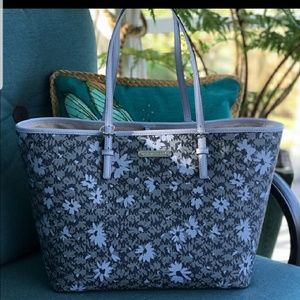 In search of this bag and wallet